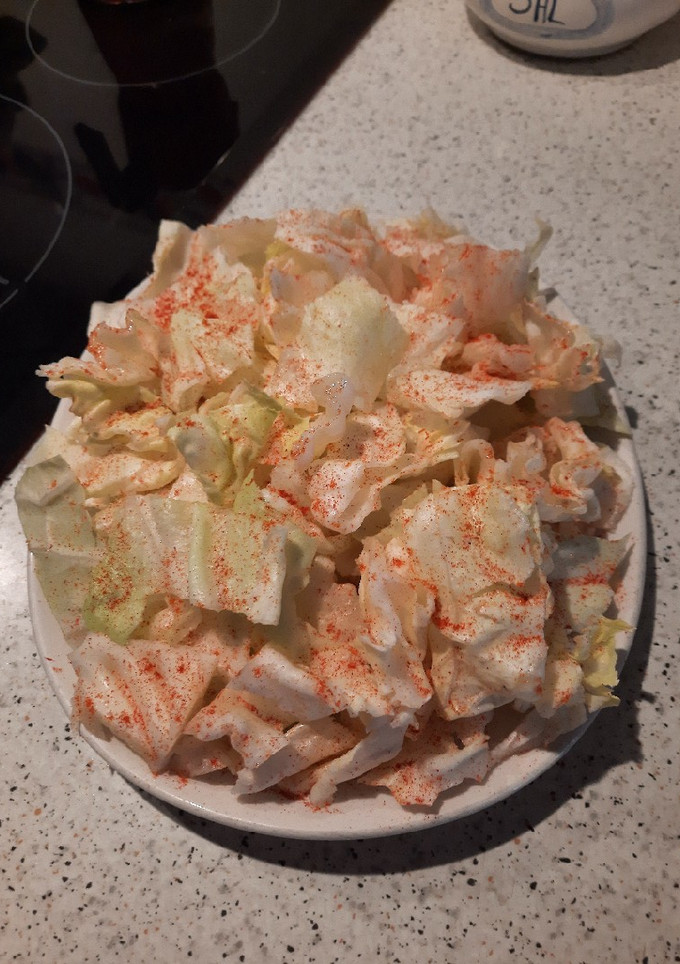 Una foto de Ensalada de col murciana