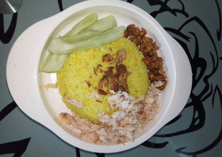 Nasi Kuning Gurih