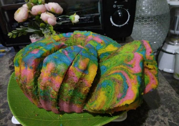 Bolu kukus warna-warni