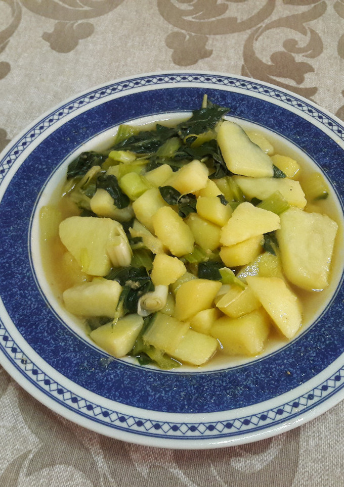 Una foto de 🇮🇳"Methi bhaji hindú" vegano 🥔