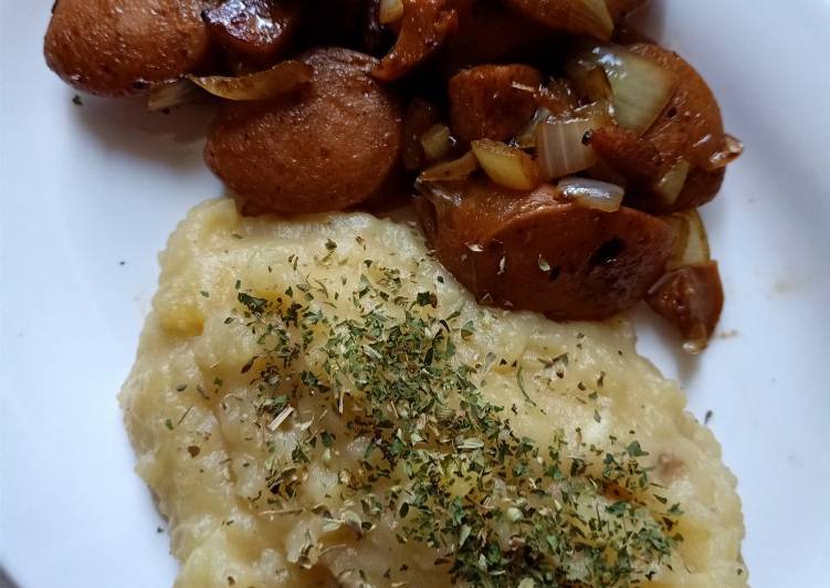 Blackpepper Sausages with mashed potatoes