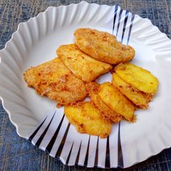A picture of Yam/potatoes in egg.