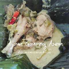 A picture of Ayam Garang Asem.