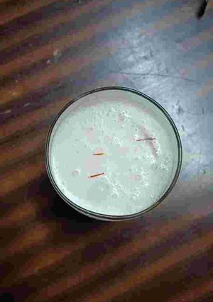 A picture of Cransberry lassi.