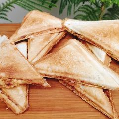 A picture of Cheese Omelette Sandwich 🥪🥪.