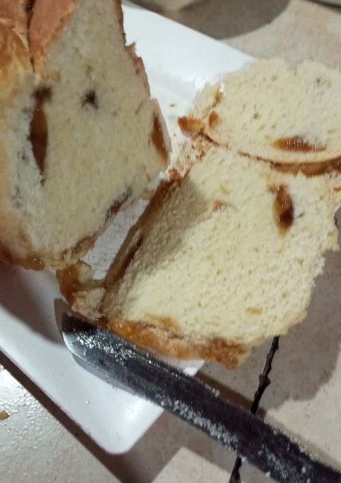 Una foto de Pan dulce relleno con dulce de batata en panificadora atma