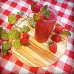 A picture of Strawberry puree.