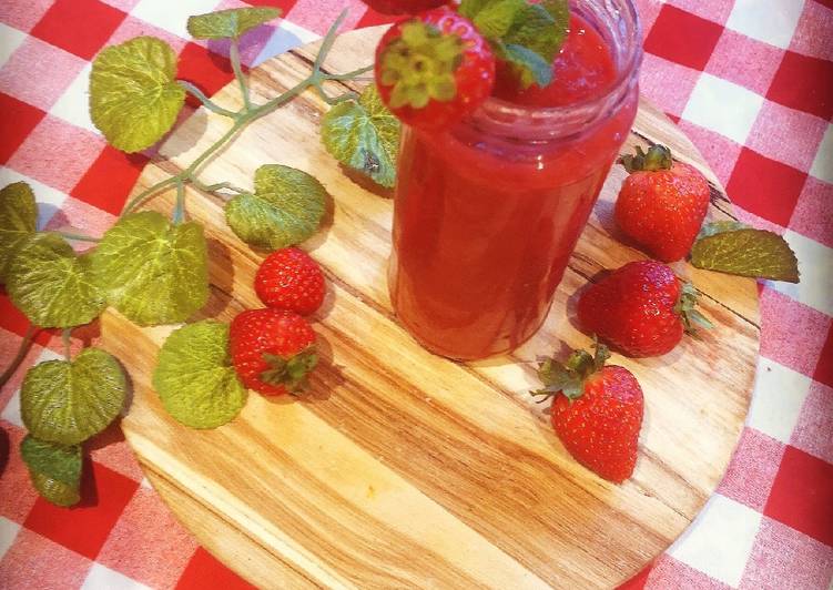 Simple Way to Prepare Favorite Strawberry puree