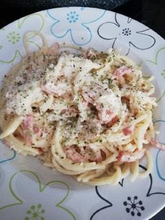 Una foto de Espagueti carbonara sin nata