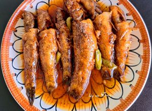 Hình của món Cá bống kho tiêu.