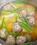 Canh Cà Rốt Khoai Tây Nấu Thịt Viên