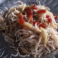 A picture of Veg chowmin.