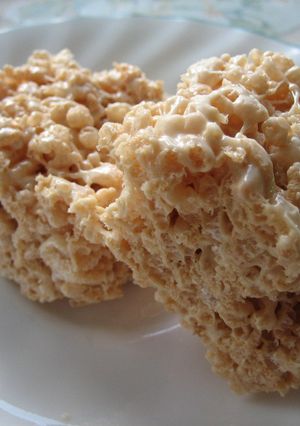 A picture of Easy One-Pot Marshmallow Treats!.