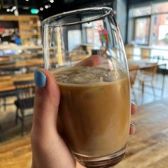 Monday’s iced coffee to beat UK’s summer heat ☀️ 🧊 A picture of Monday’s iced coffee to beat UK’s summer heat ☀️ 🧊.