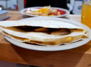 Una foto de Quesadillas choclo champiñón