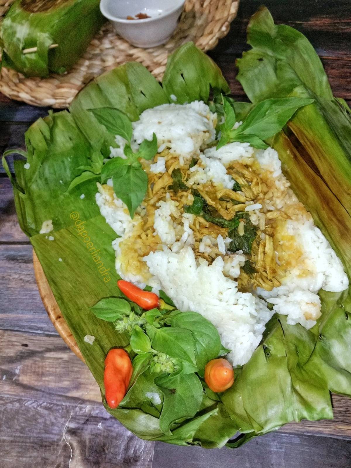 Nasi Uduk Bakar Ayam Suwir foto resep utama