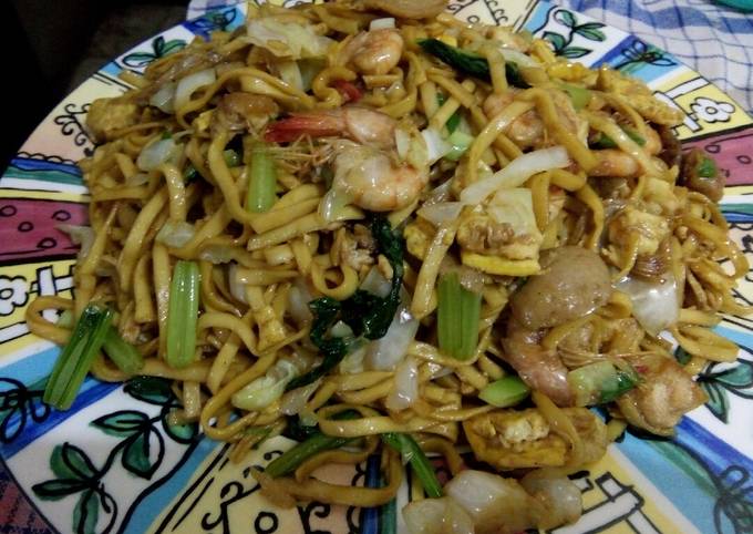 Mi goreng ala chinees food