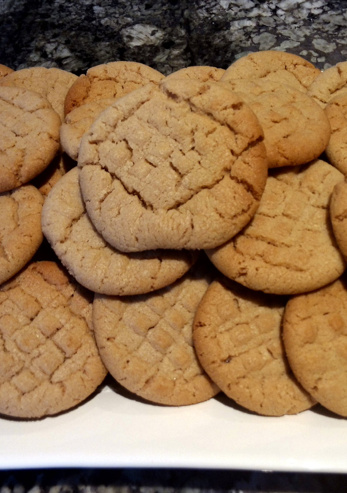 A picture of Peanut Butter Cookies.