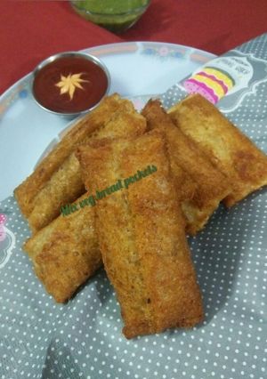 A picture of Mix veg bread pockets.