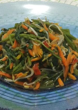 Foto resep Cah Kangkung Wortel Kecambah Simple