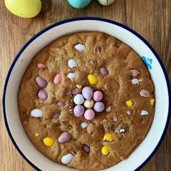 A picture of Easter Cookie Pie.