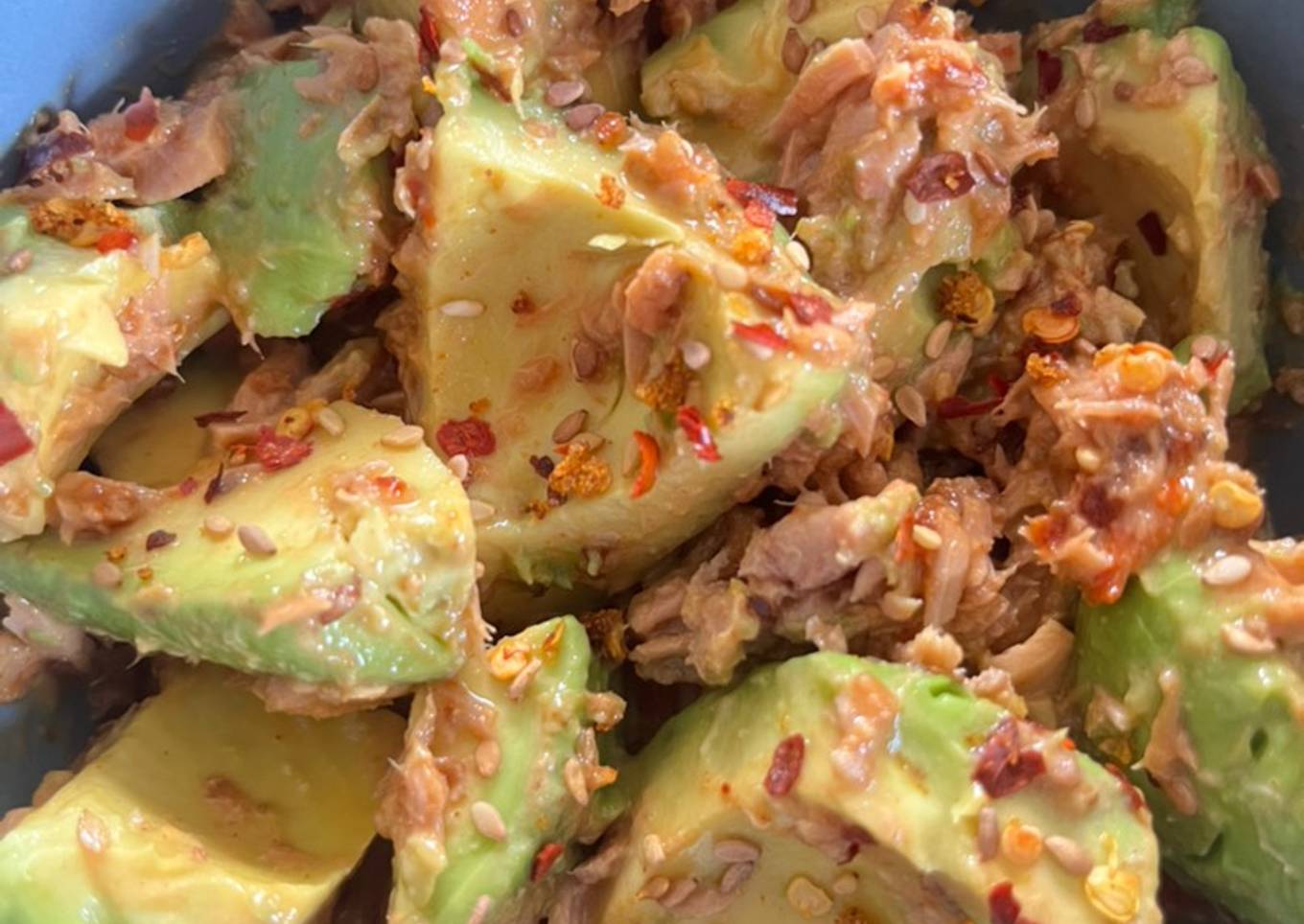 Tuna avocado "Goma-ae" salad