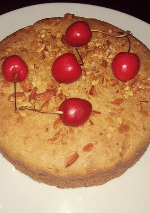 केला अखरोट आटा केक(Kela akhrot aata cake recipe in Hindi) रेसिपी मुख्य फोटो
