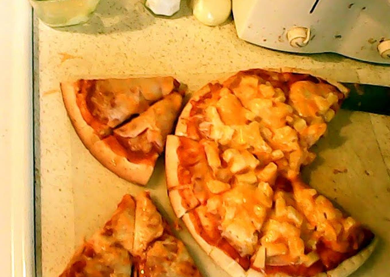 simple n fast 20 minute hawaian and pepperoni pizza