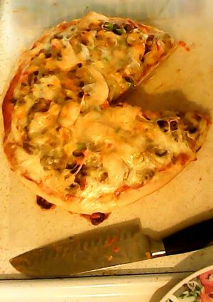 A picture of Super Delux 20 Minute Pizza.