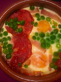 Una foto de Huevos al plato