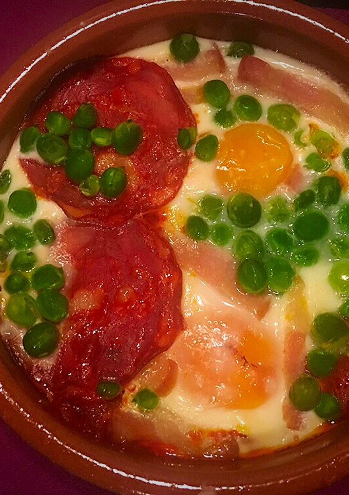 Una foto de Huevos al plato