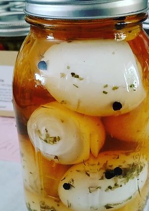 A picture of Deviled pickled eggs.