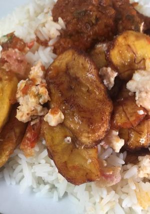 A picture of White Rice & Goat Meat Stew.