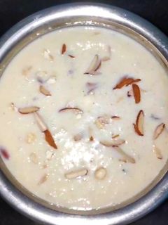 દૂધ પૌંઆ (Dudh Poha Recipe In Gujarati) રેસીપી મુખ્ય ફોટો