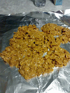 A picture of peanut butter cookies.