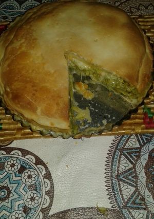 Una foto de "Tarta de brócoli y zapallitos + queso mantecoso" 😋