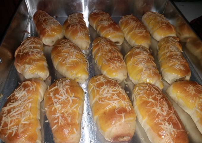 Resep Roti Pisang Keju Oven Empuk Oleh Billa Izzati - Cookpad Resep Roti Pisang Keju Oven Empuk Oleh Billa Izzati - Cookpad