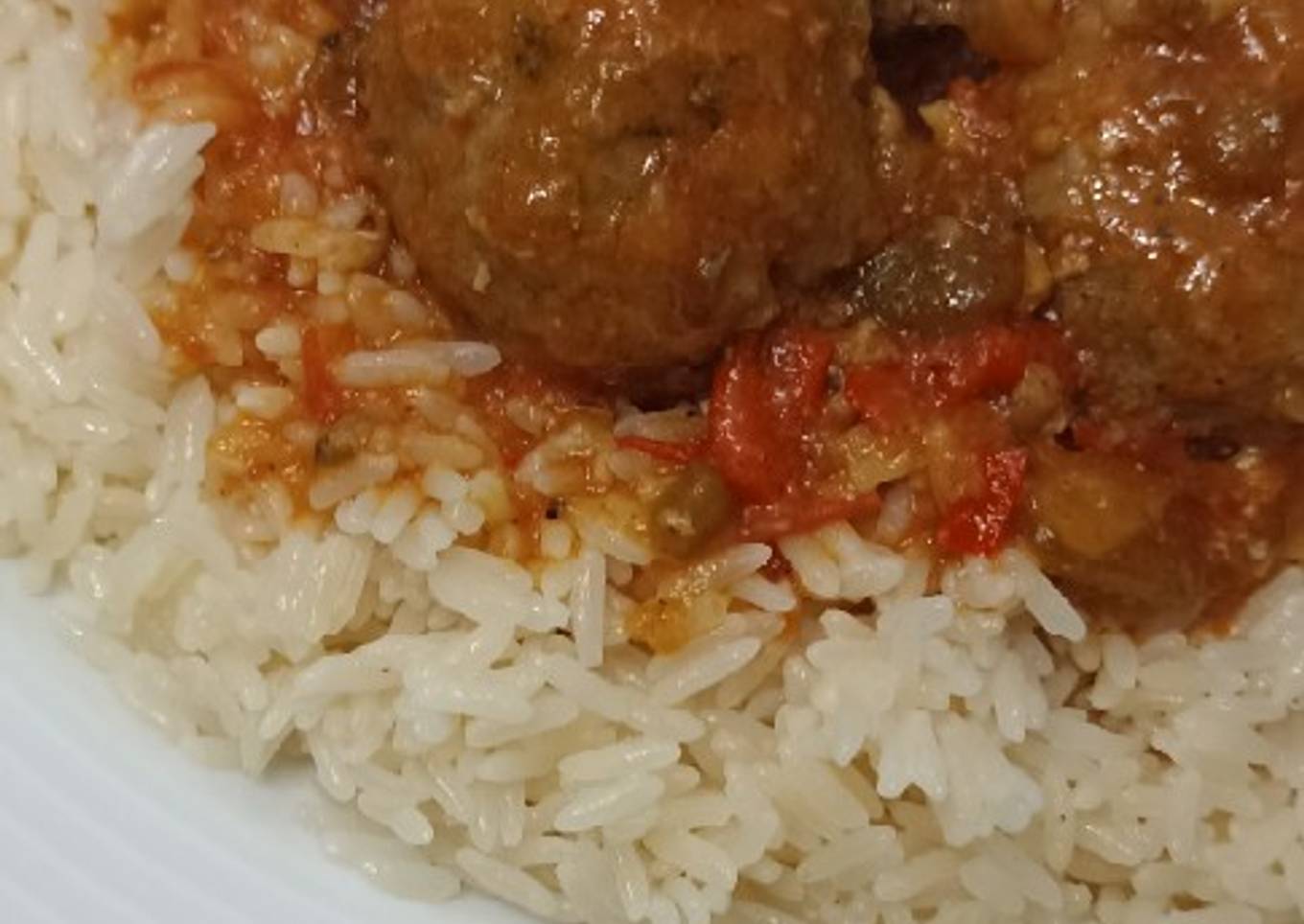 Albóndigas con arroz