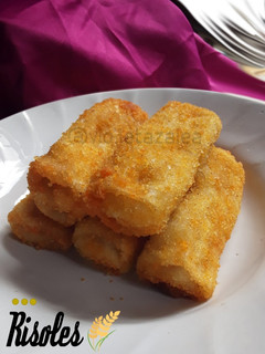 Foto resep Risoles isi Ragout Ayam Keju ala Violet Azalea