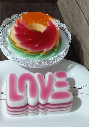 عکسی از دستور ژله های رنگی رنگی من🍮🌈