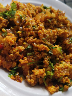 पनीर भुर्जी (paneer bhurji recipe in marathi) रेसिपी चे मुख्य फोटो