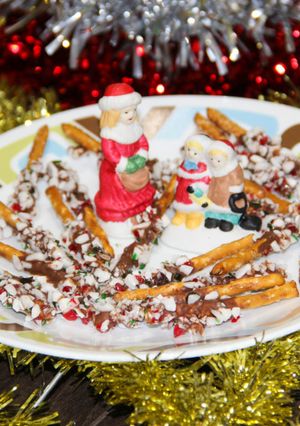 A picture of Candy Cane Chocolate Dipped Pretzel Sticks.