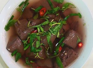 Hình của món Tiết luộc mềm mịn.