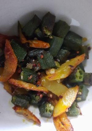 ঢেঁড়স আলু ভাজা (Dheras aloo bhaja recipe in Bengali) রেসিপির প্রধান ছবি