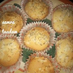 A picture of Coconut cupcake.