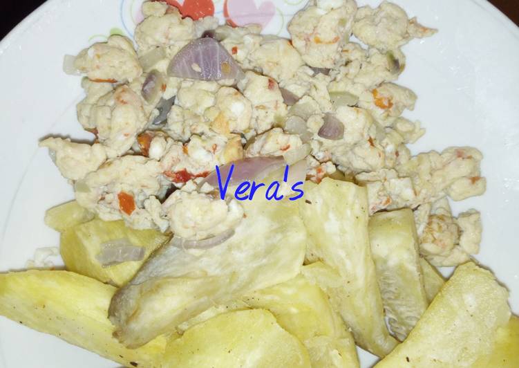 Recipe of Homemade Fried sweet potato and milk scrambled eggs #Abuja#