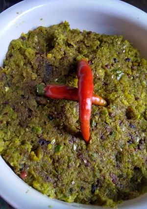 A picture of Potol bata(pointed gourd paste).