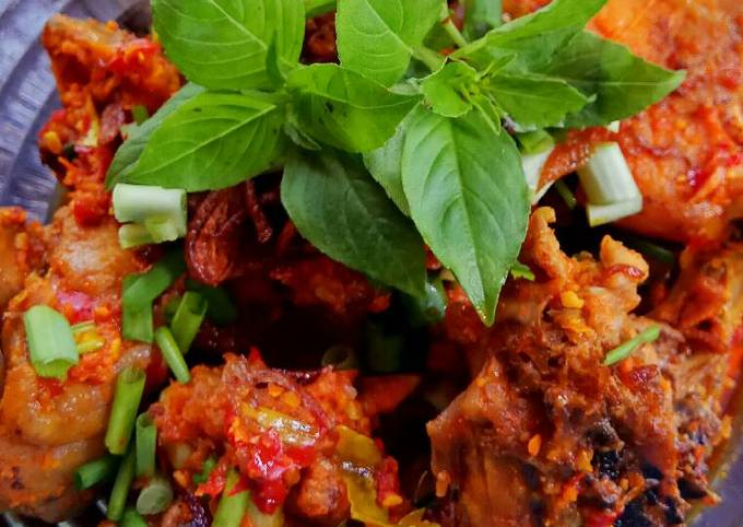 Resep Ayam rica-rica khas manado super pedas oleh San's Kitchen - Cookpad