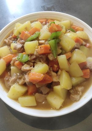 A picture of Chicken Stew.