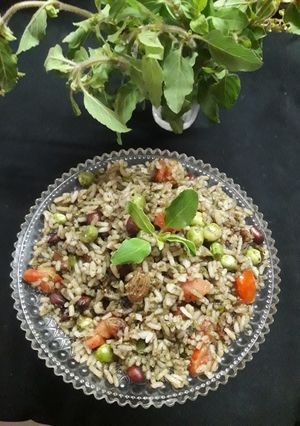 A picture of Basil pesto rice.